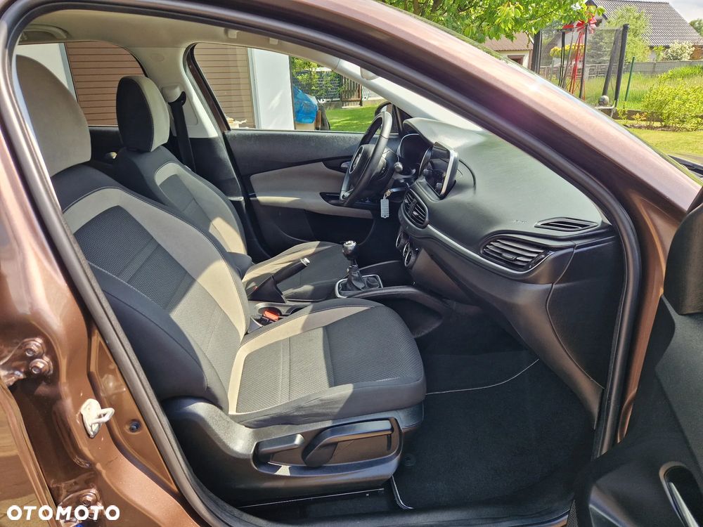 Fiat Tipo 1.6 MultiJet 16v Lounge - 8