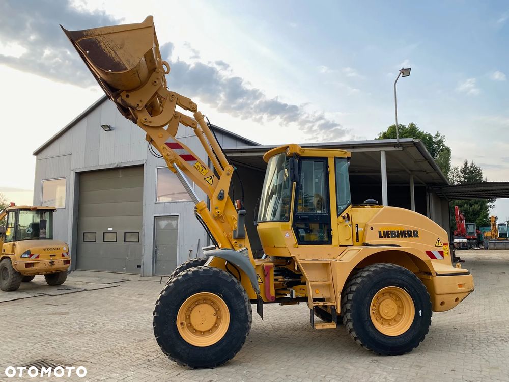 Liebherr L524, ŁYŻKA + WIDŁY, SZYBKOZŁĄCZE, Z NIEMIEC, WZOROWO UTRZYMANA - 22