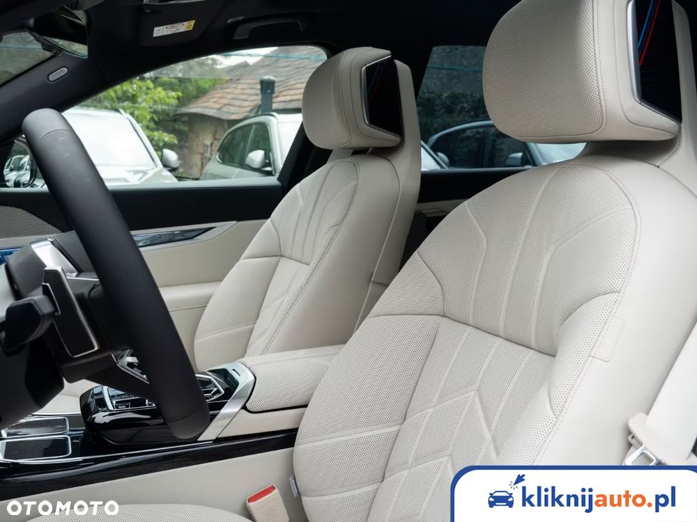 BMW Seria 7 - 6