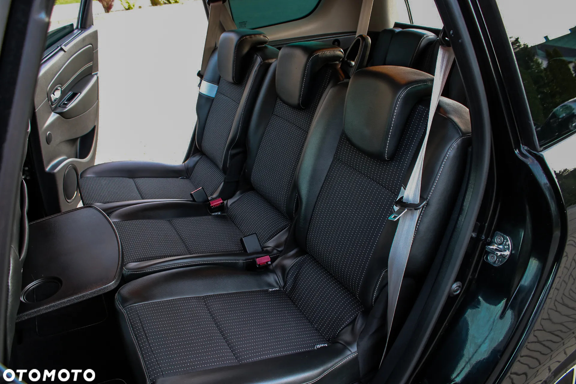 Renault Grand Scenic ENERGY TCe 115 Bose Edition - 28