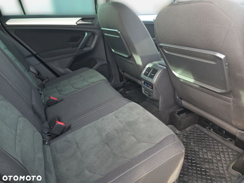 Volkswagen Tiguan - 14