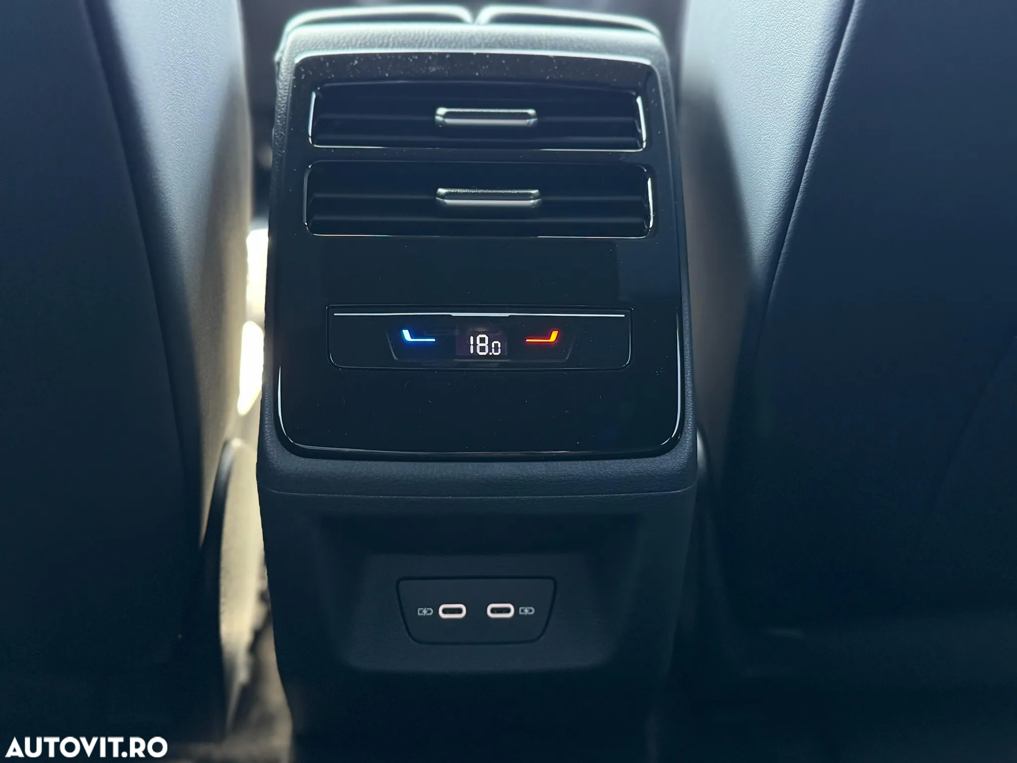 Volkswagen ID.7 77 kWh Pro - 13