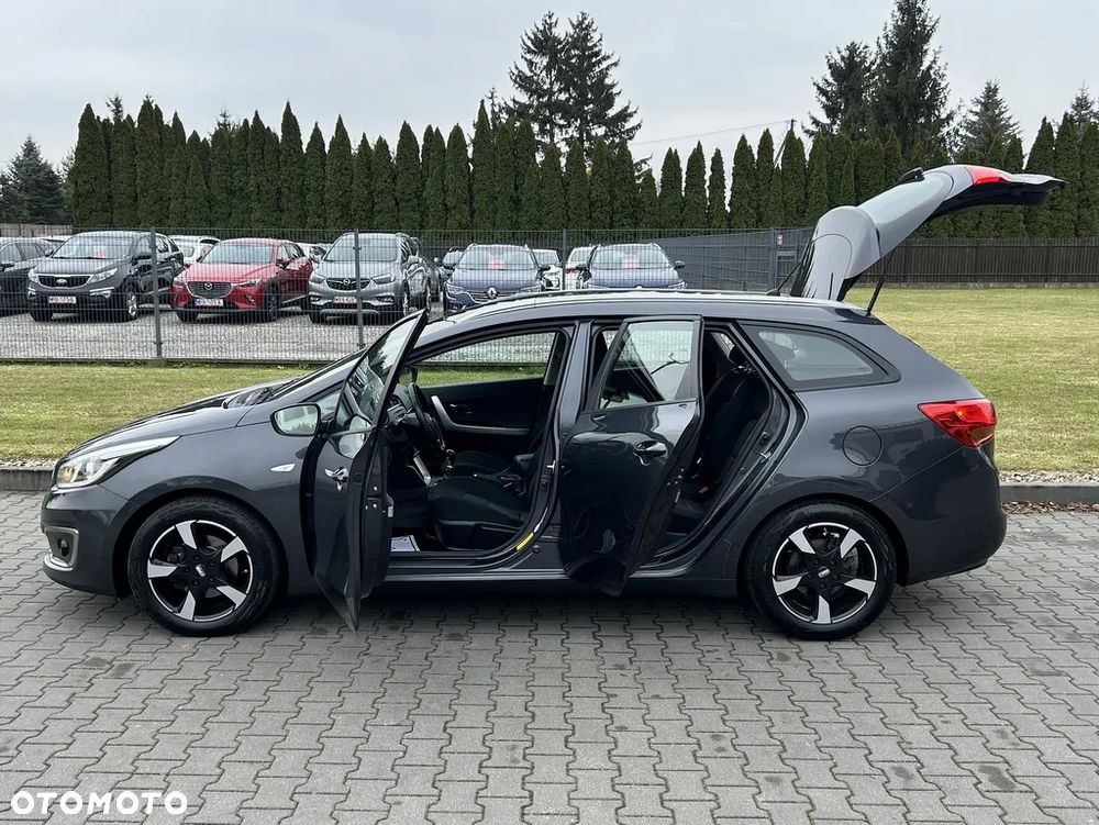 Kia Ceed 1.6 CRDi 136 ISG Edition 7 - 15