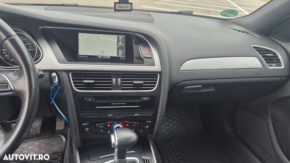 Audi A4 2.0 TDI DPF multitronic Attraction - 11