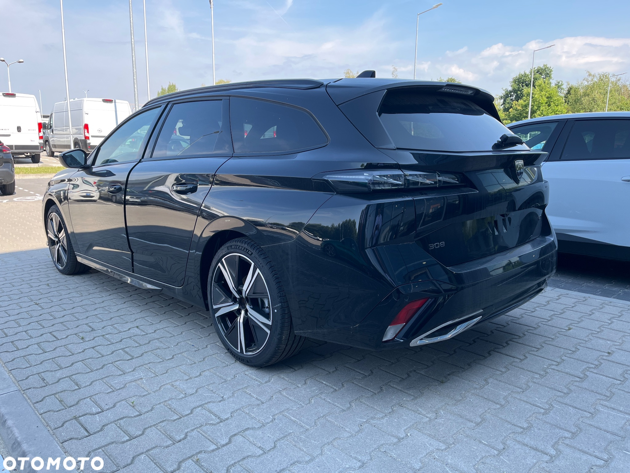Peugeot 308 1.2 mHEV GT S&S e-DCS6 - 5