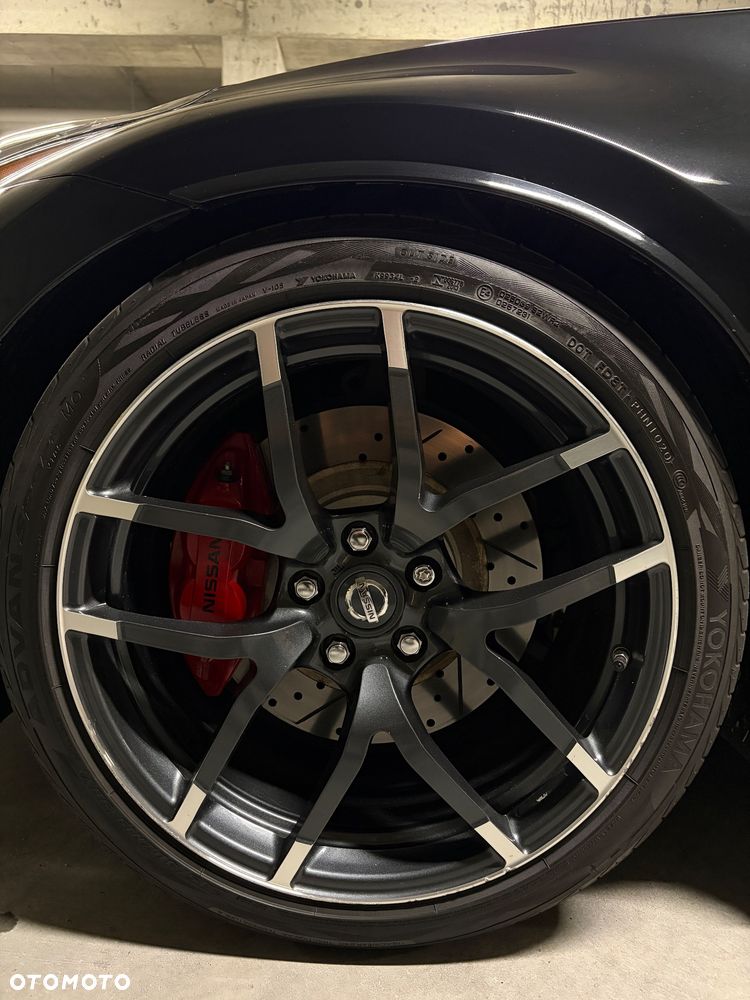 Nissan 370 Z - 20