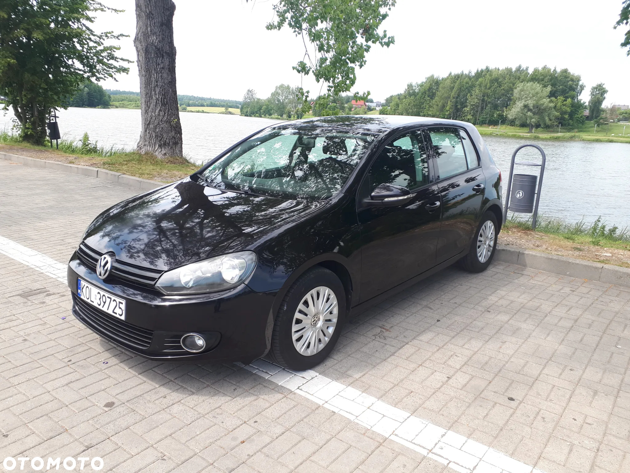 Volkswagen Golf - 2