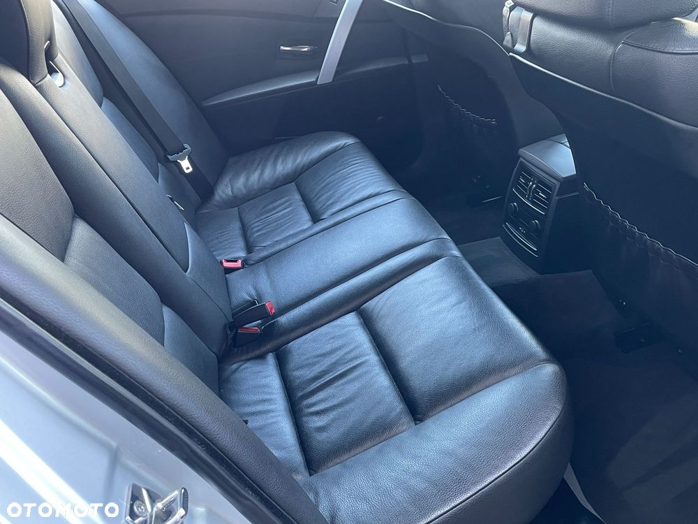 BMW Seria 5 525i - 19
