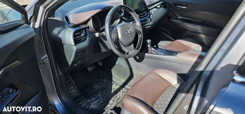 Toyota C-HR - 10