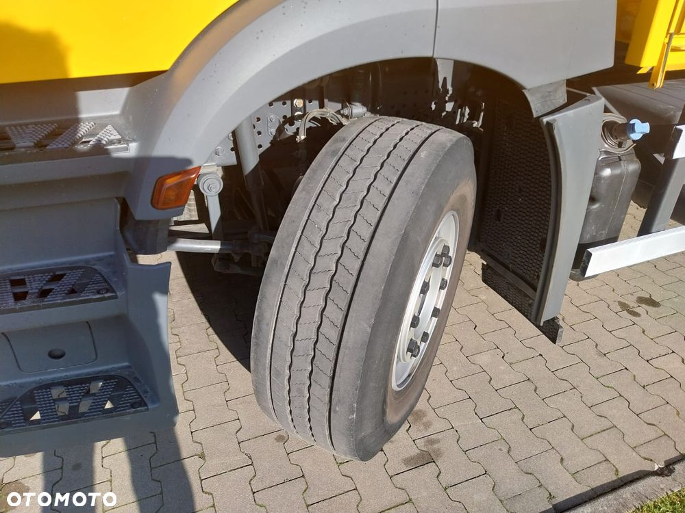 Mercedes-Benz Antos z HIAB 288 / 15m /Pilot/3-oś skrętna - 24