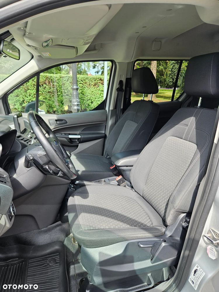 Ford Tourneo Connect - 12
