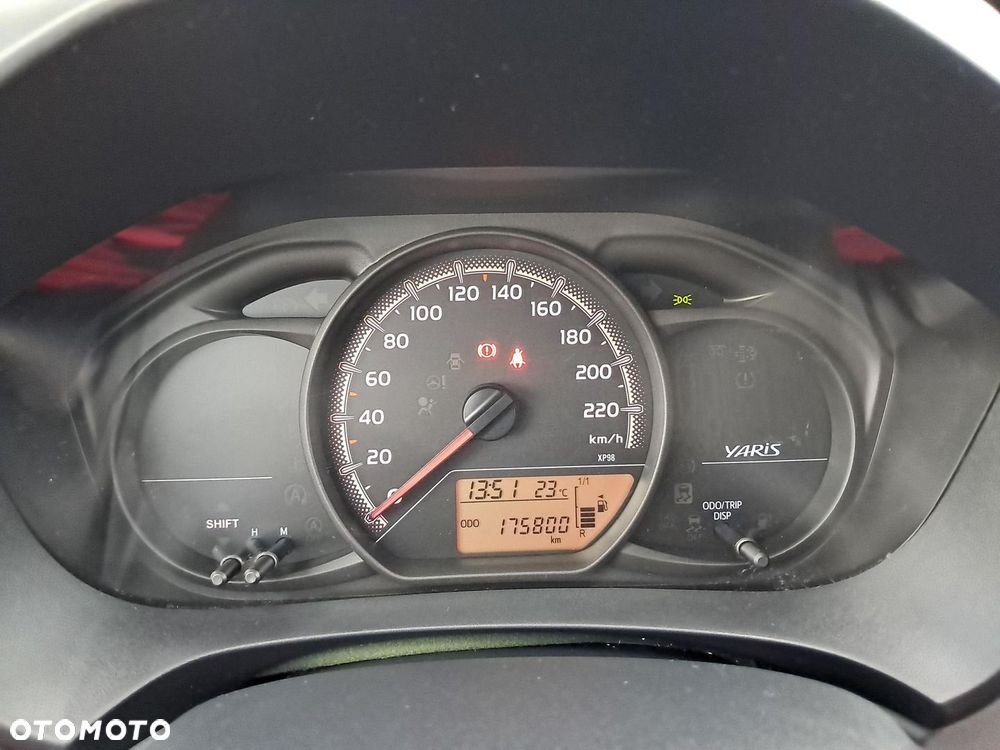 Toyota Yaris 1.4 D-4D Life - 17