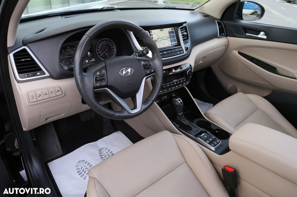 Hyundai Tucson 2.0 CRDI 4WD 6AT Luxury Pack+ - 22