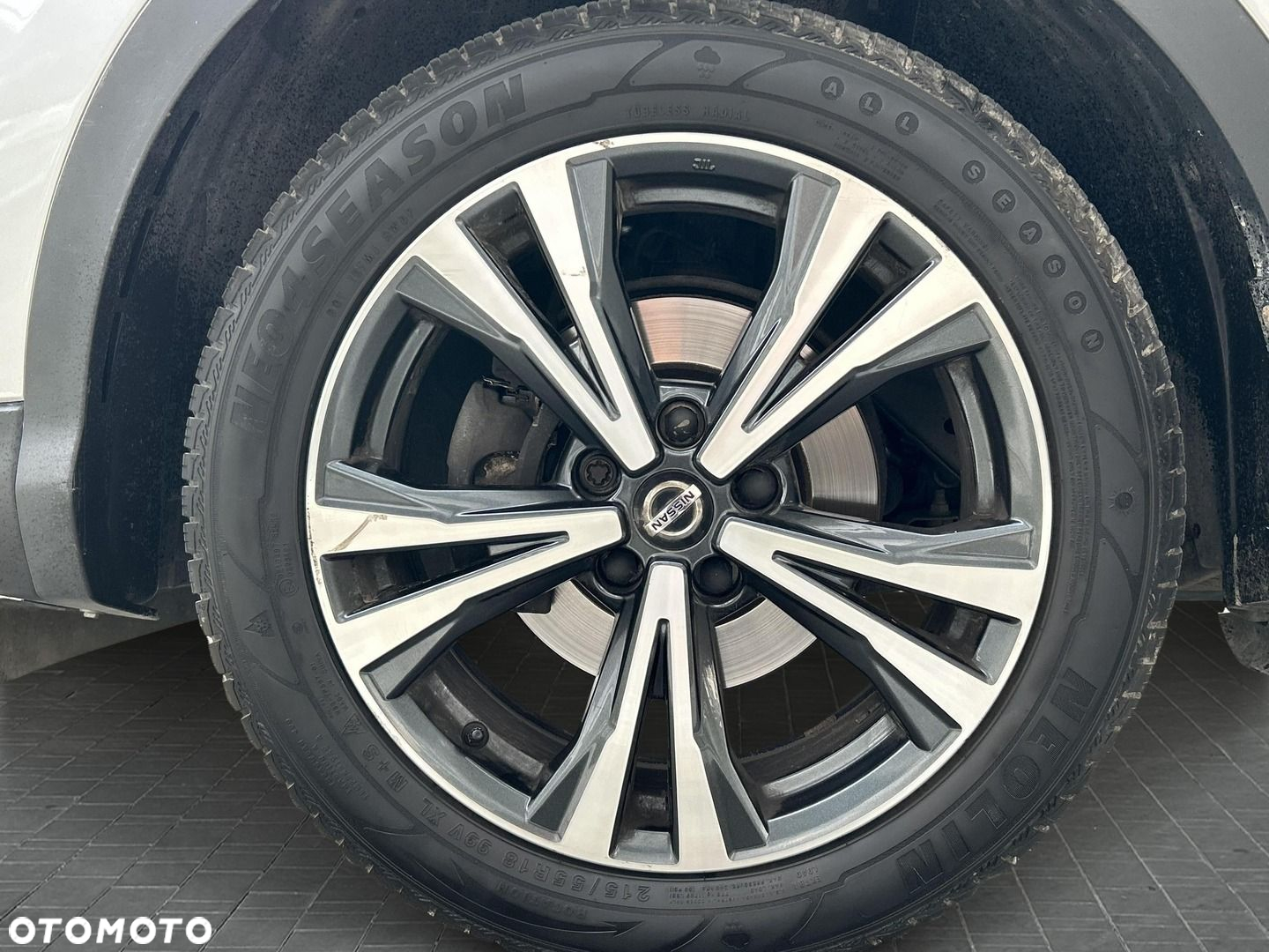 Nissan Qashqai 1.3 DIG-T Visia - 28