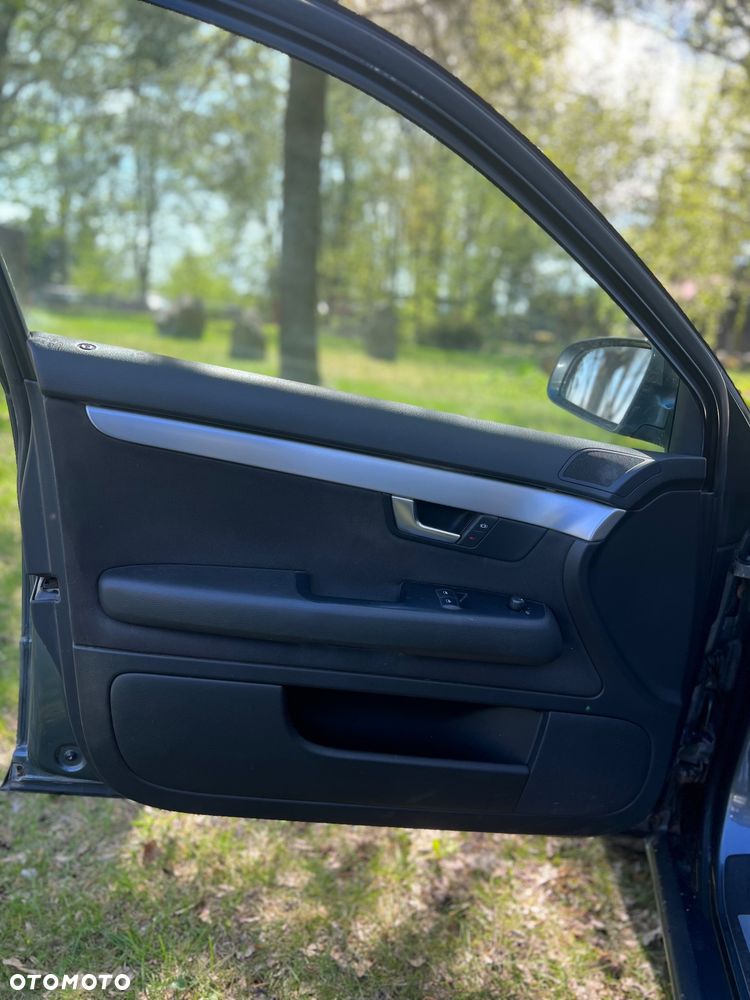 Audi A4 Avant 2.0 TDI - 10