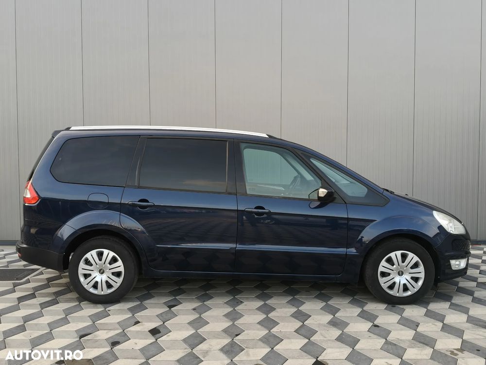 Ford Galaxy 2.0 TDCi DPF Trend - 17