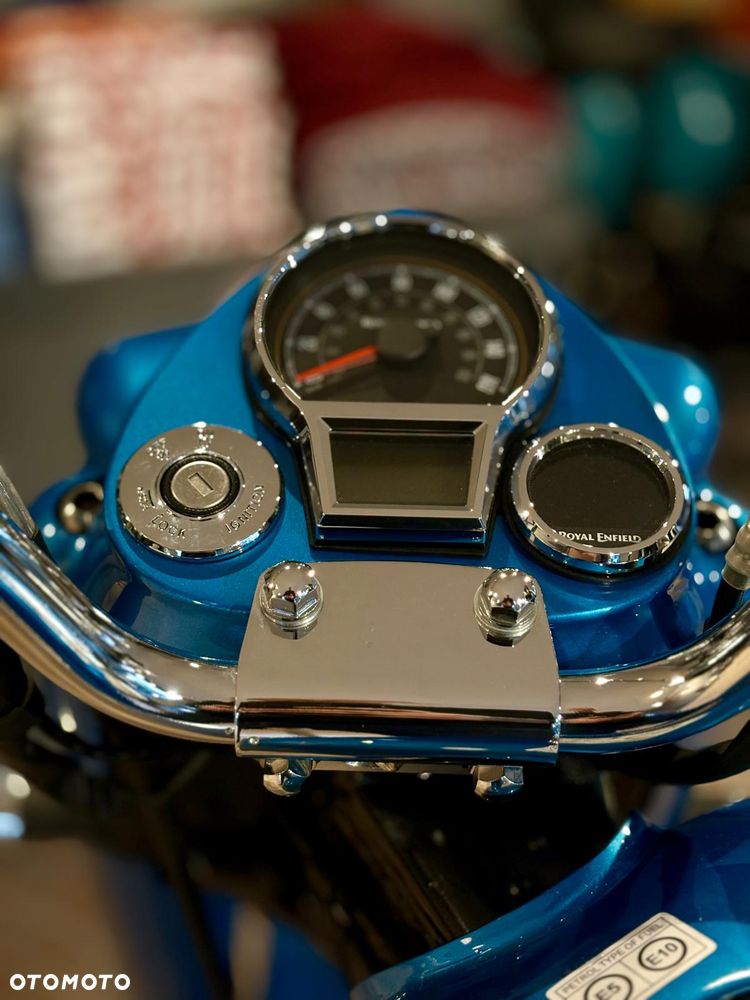 Royal Enfield Classic - 4