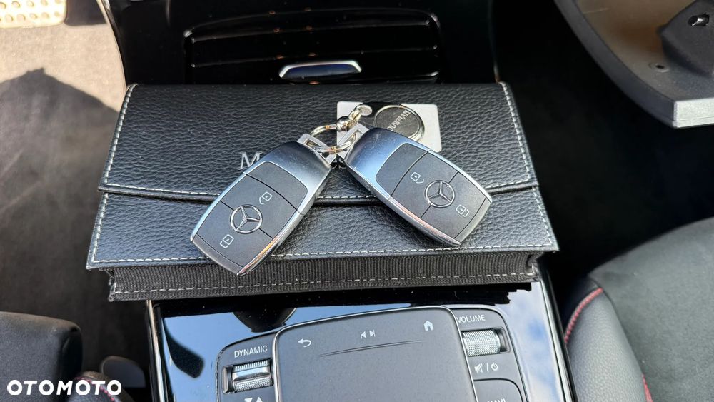 Mercedes-Benz CLA 180 7G-DCT Edition AMG Line - 33