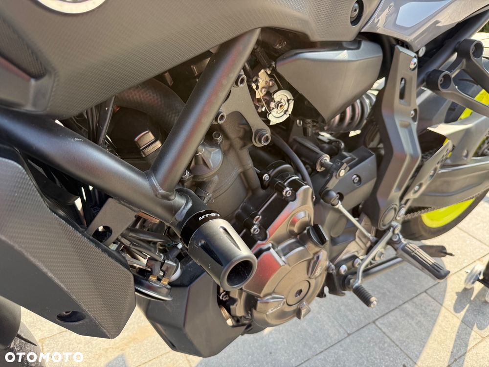 Yamaha MT - 9