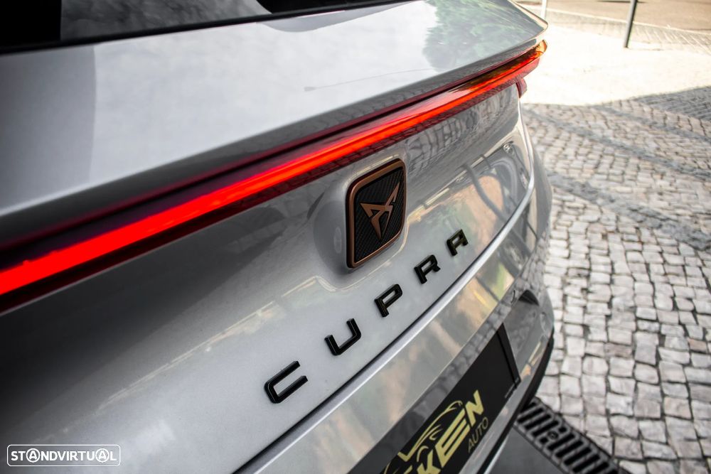 Cupra Leon 1.4 e-Hybrid VZ DSG - 10