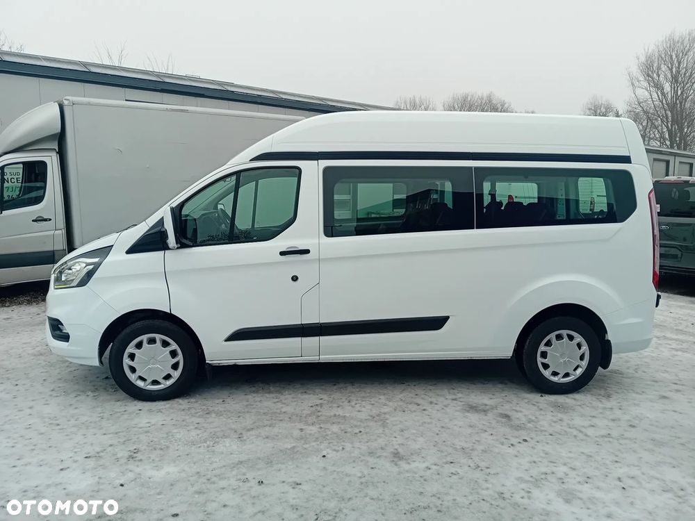 Ford Tourneo Custom - 8