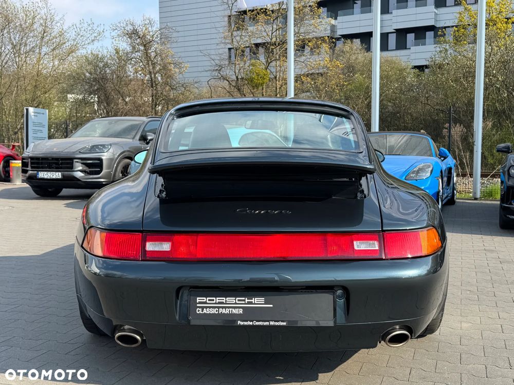 Porsche 911 Carrera - 15