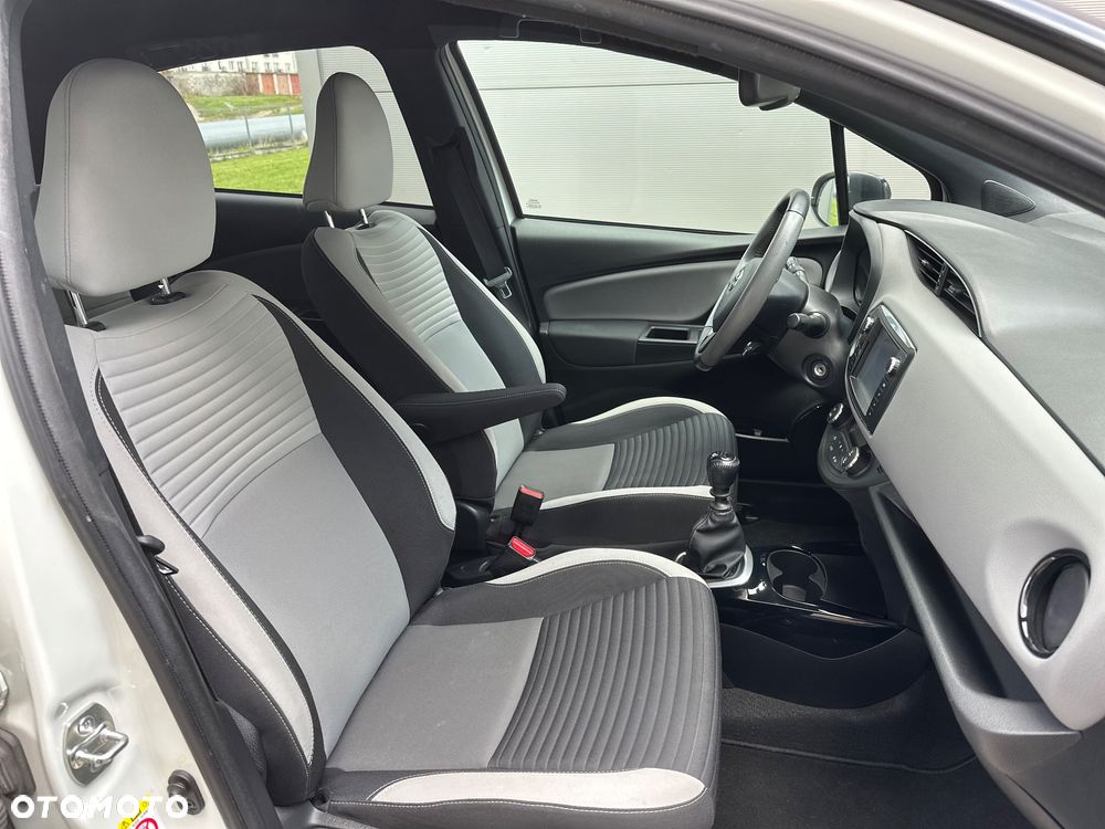 Toyota Yaris 1.33 VVT-i Edition - 24