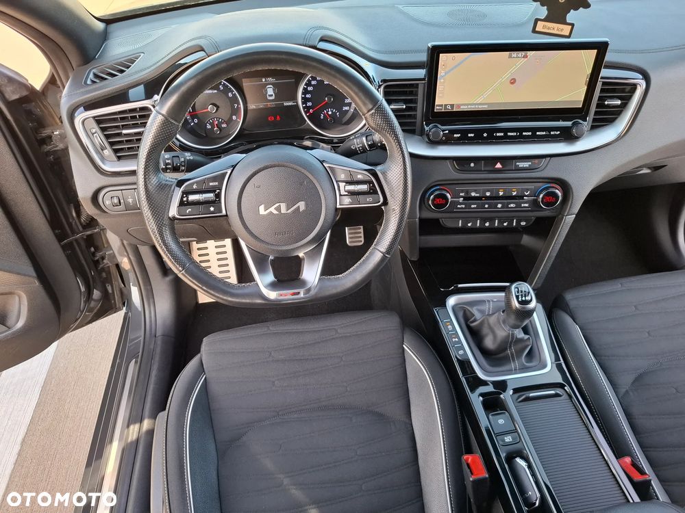 Kia ProCeed 1.5 T-GDI GT Line - 24