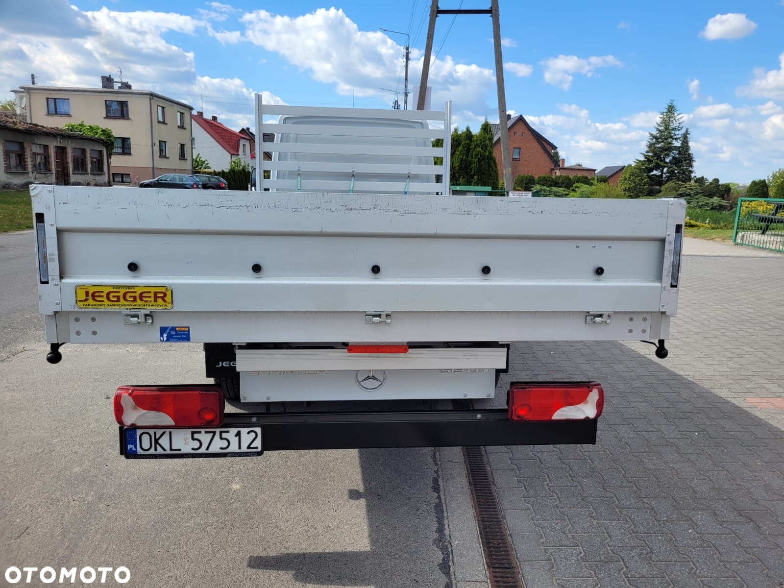 Mercedes-Benz Sprinter - 14