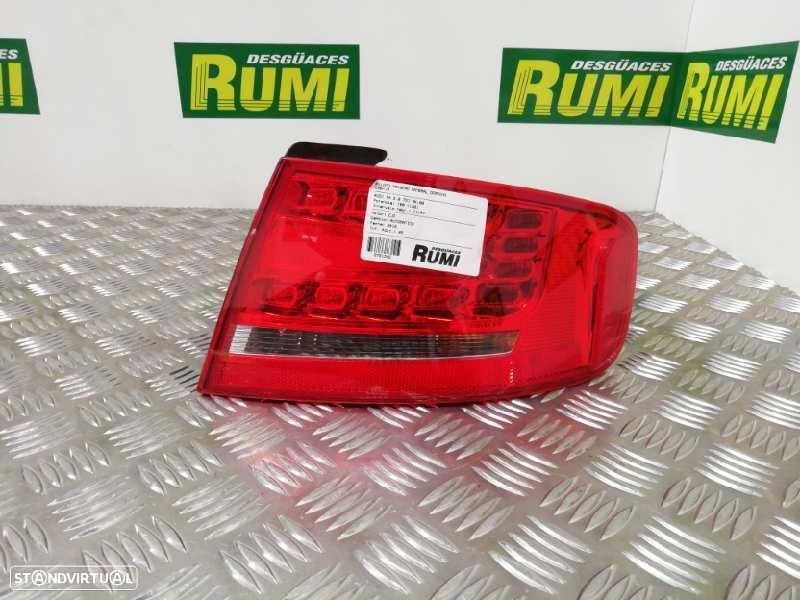 FAROLIM TRASEIRO DIREITO AUDI A4 BERLINA 8K2 - 1