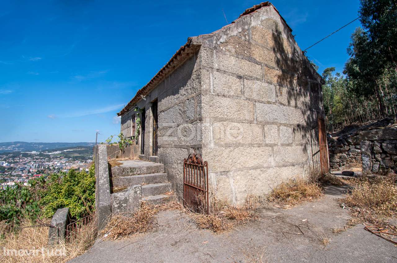 Moradia para Reconstrução com Terreno e Vistas Panorâmicas sobre o ... - Grande imagem: 4/30