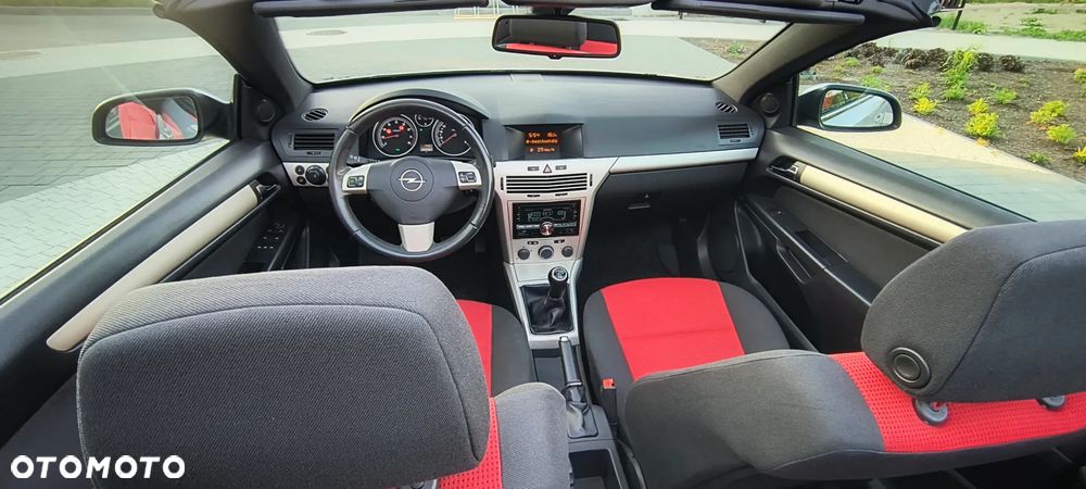 Opel Astra - 25