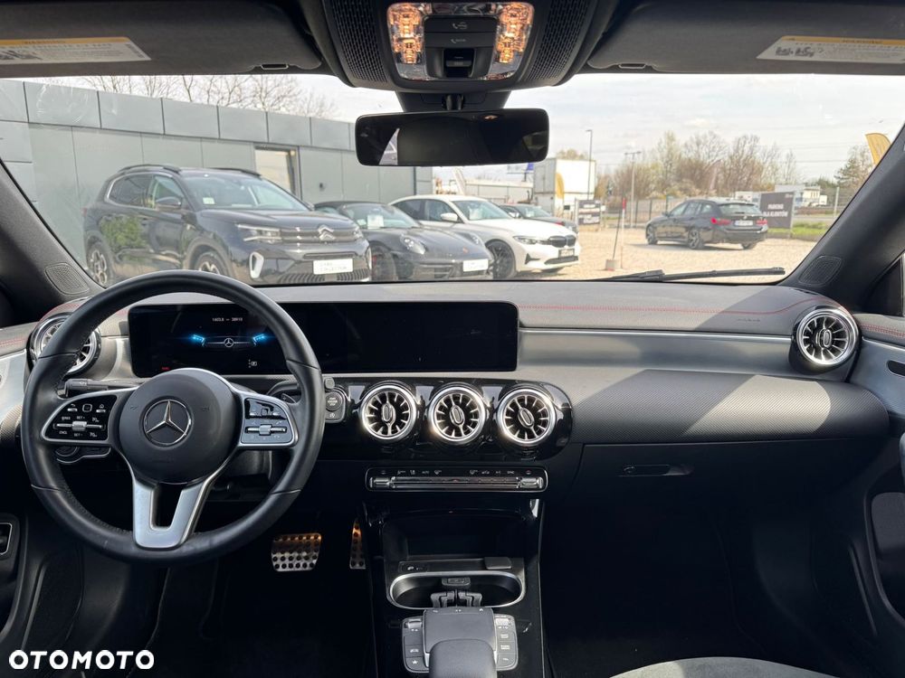 Mercedes-Benz CLA 250 4Matic 7G-DCT AMG Line - 12
