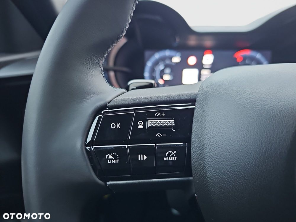 Alfa Romeo Junior 1.2 mHEV Ti eDCT - 14