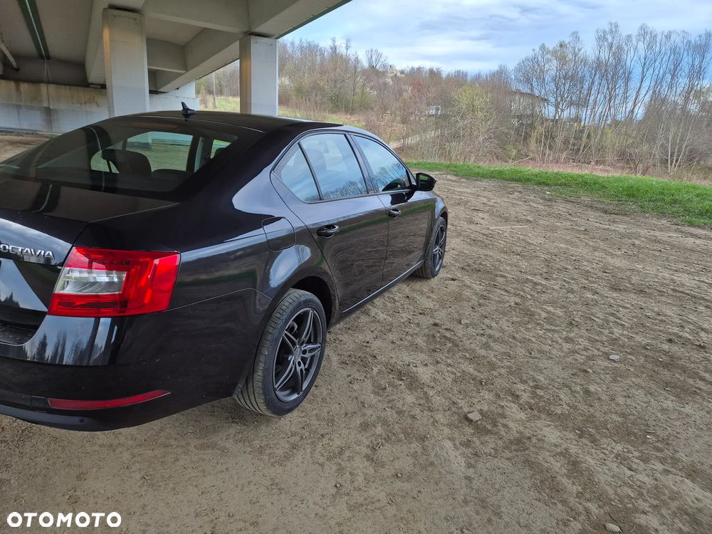 Skoda Octavia 1.6 TDI SCR Ambition - 5