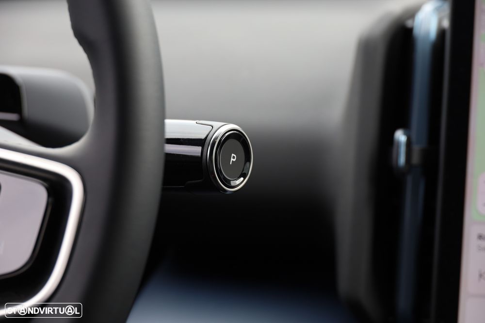 Volvo EX30 51 kWh Single Motor Black Edition - 28