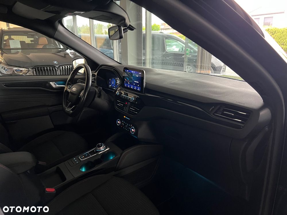 Ford Kuga 2.5P PHEV FWD ST-Line - 39
