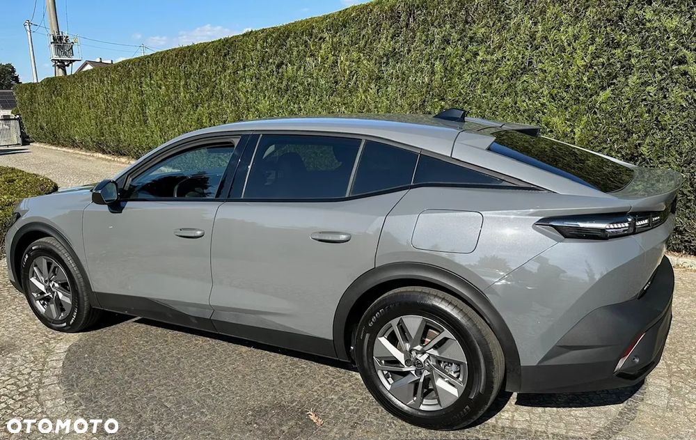 Peugeot 408 1.6 Plug-In Hybrid 180 Allure Pack EAT8 - 9