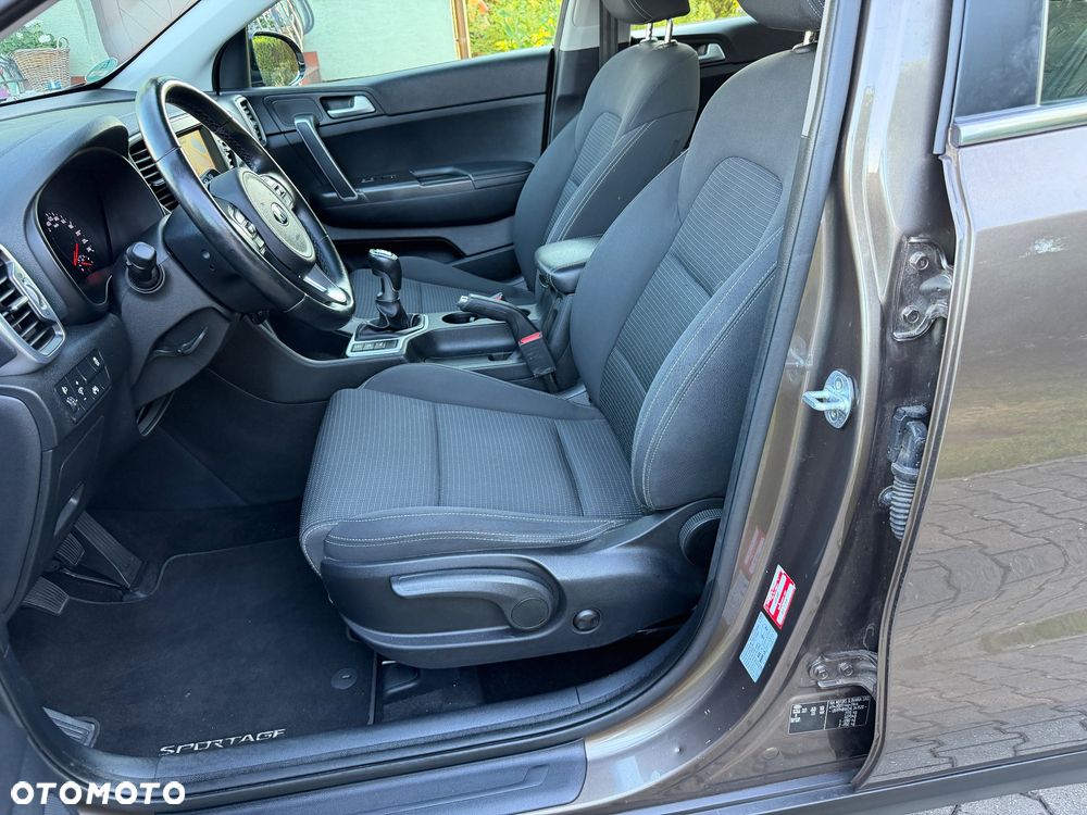 Kia Sportage 1.6 T-GDI AWD SPIRIT - 25
