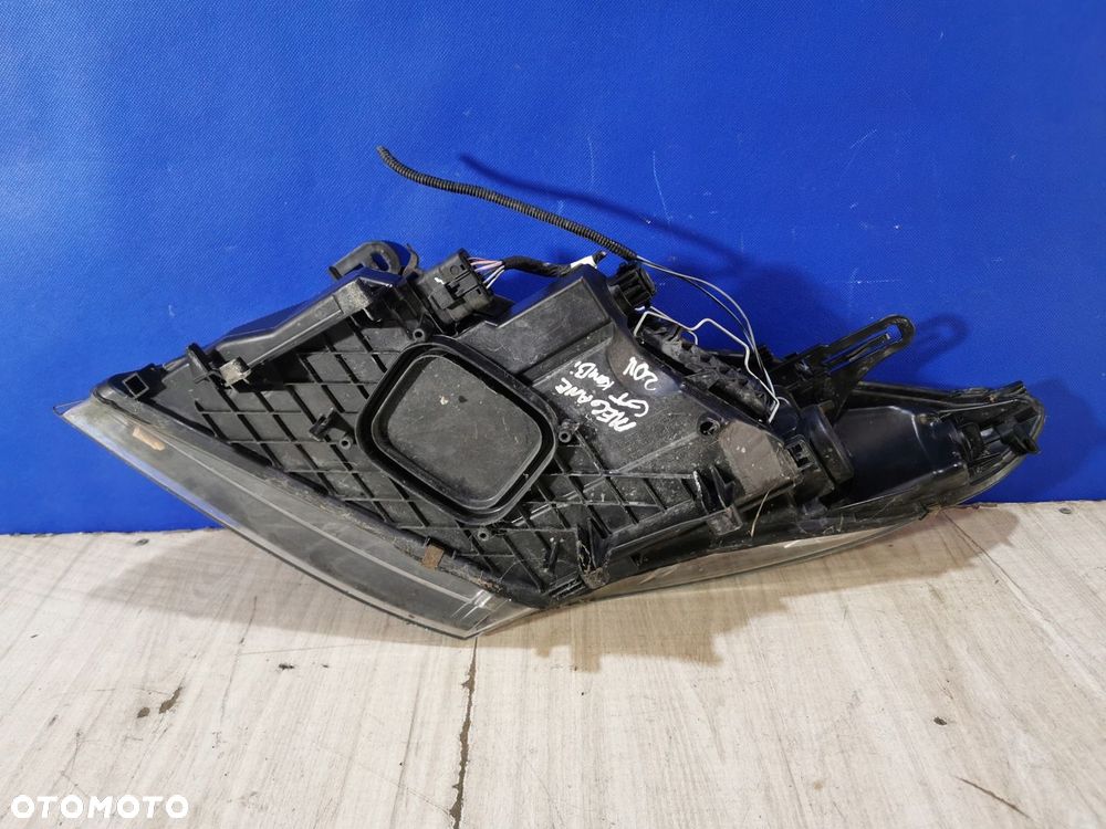 Renault Megane III 3 Lift 2013/2016 lampa przód prawa UK - 2