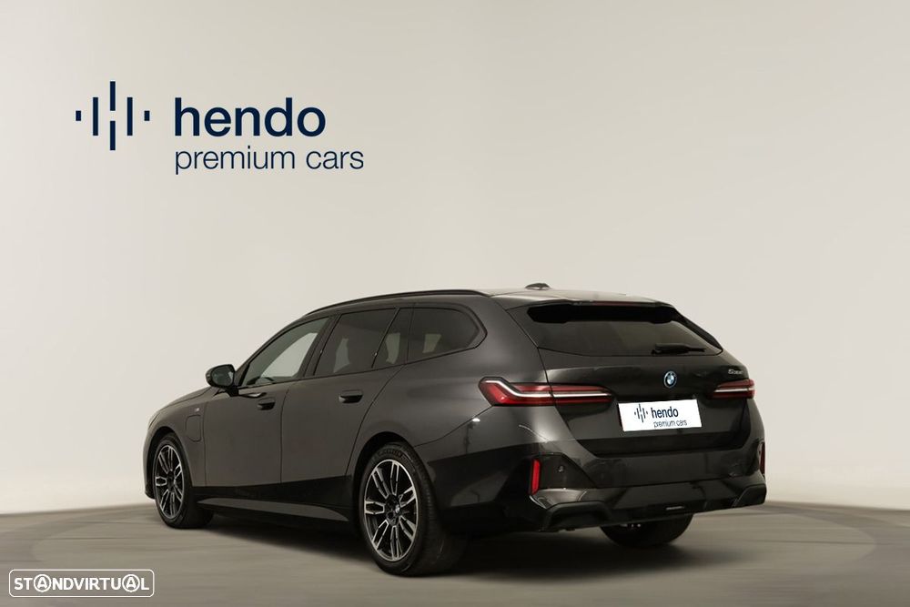 BMW 530 e Pack Desportivo M - 4