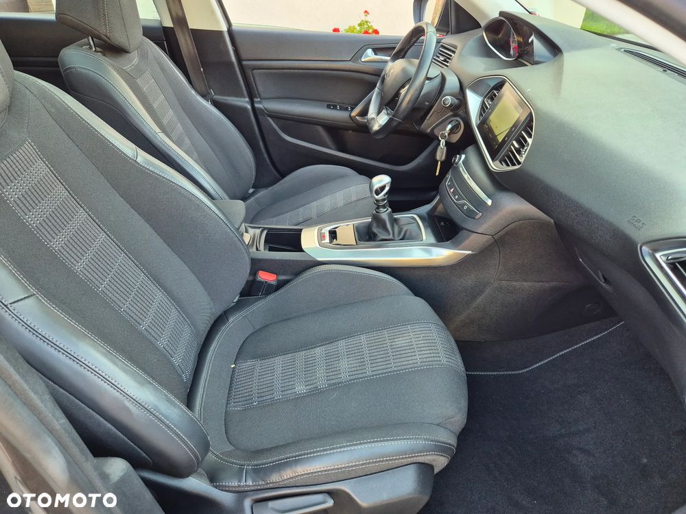 Peugeot 308 BlueHDi 120 Stop & Start Allure - 6