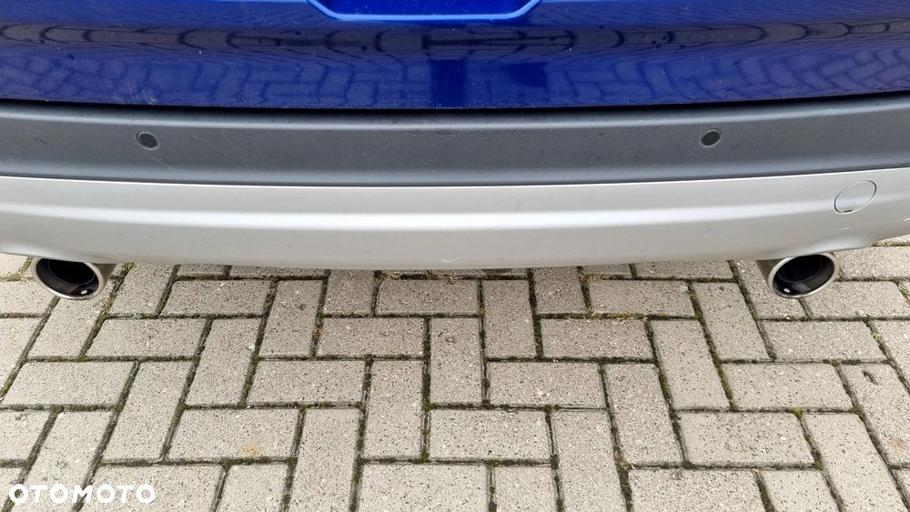 Ford Kuga 2.0 TDCi 2x4 Titanium - 9