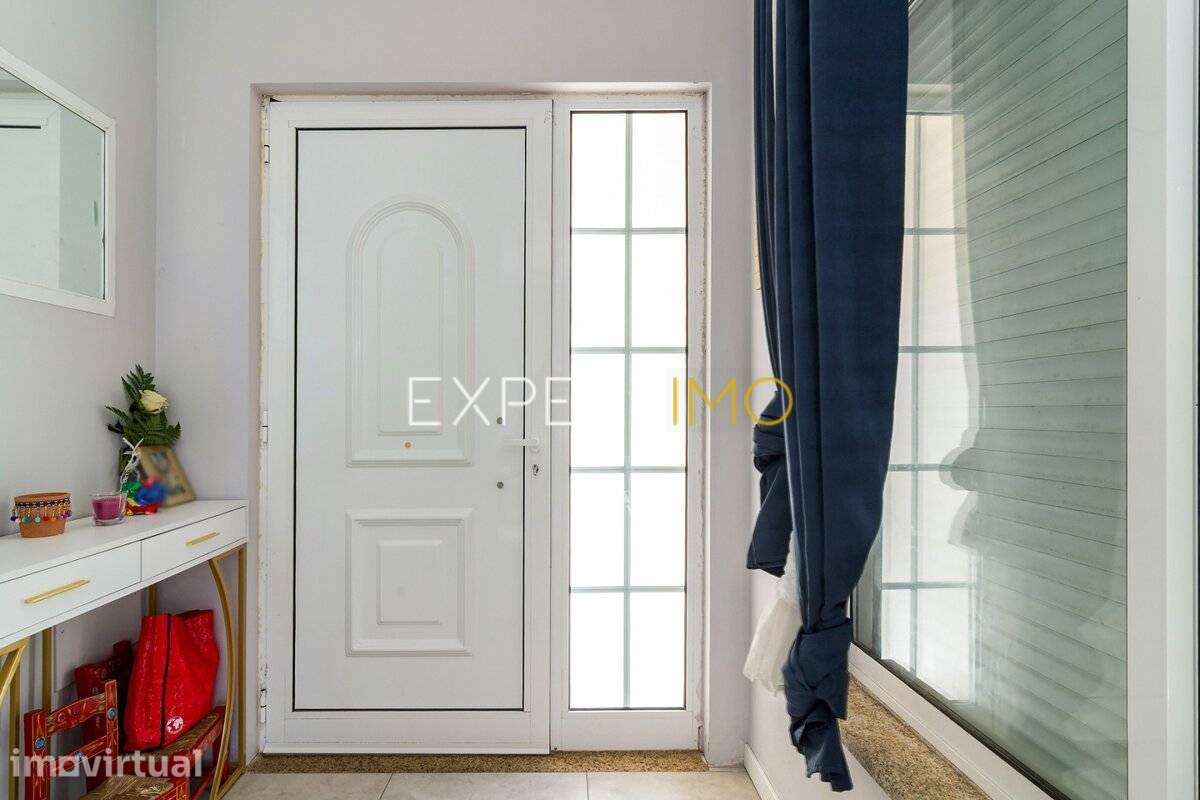 Apartamento T3, com 3 lugares de parqueamento a 10 minutos Lisboa -... - Grande imagem: 3/26