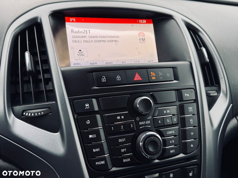 Opel Astra 1.4 Turbo Cosmo - 25