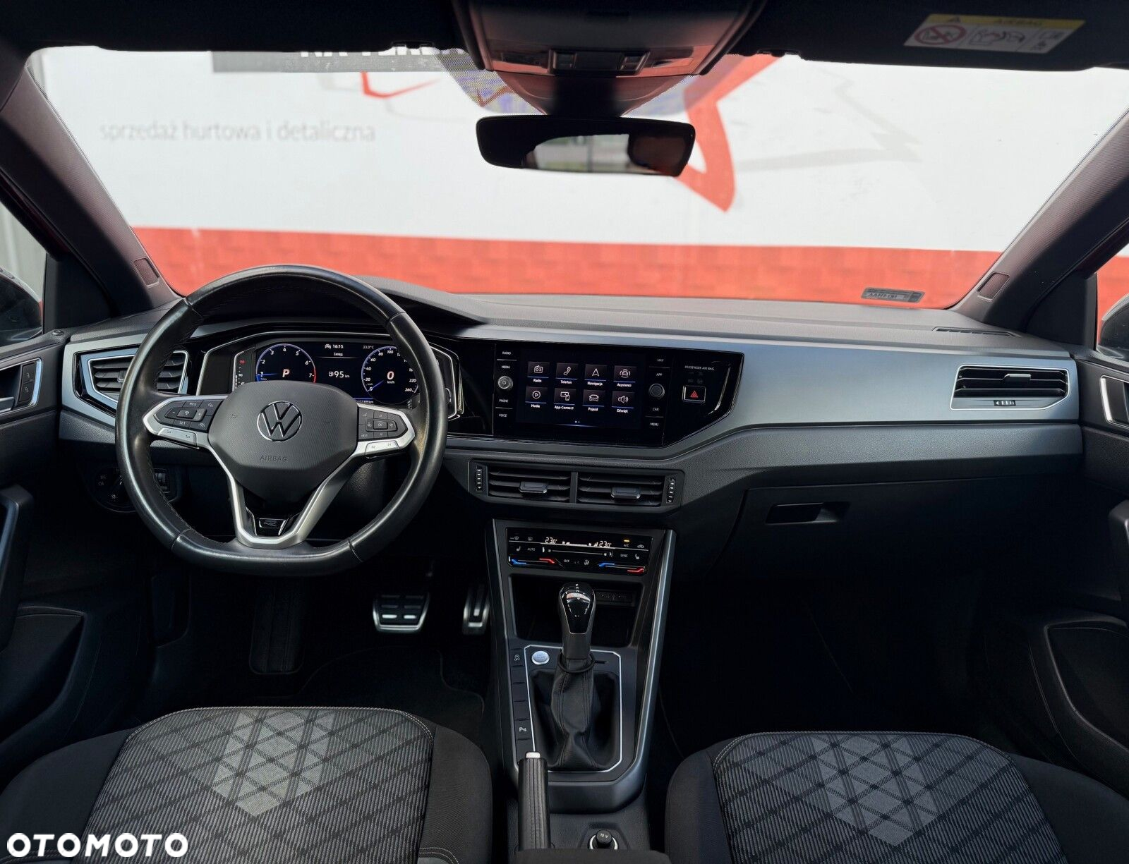 Volkswagen Taigo 1.0 TSI R-Line DSG - 13