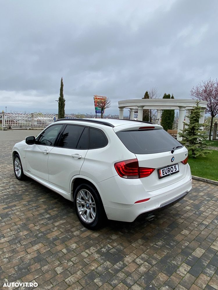 BMW X1 sDrive20d - 14