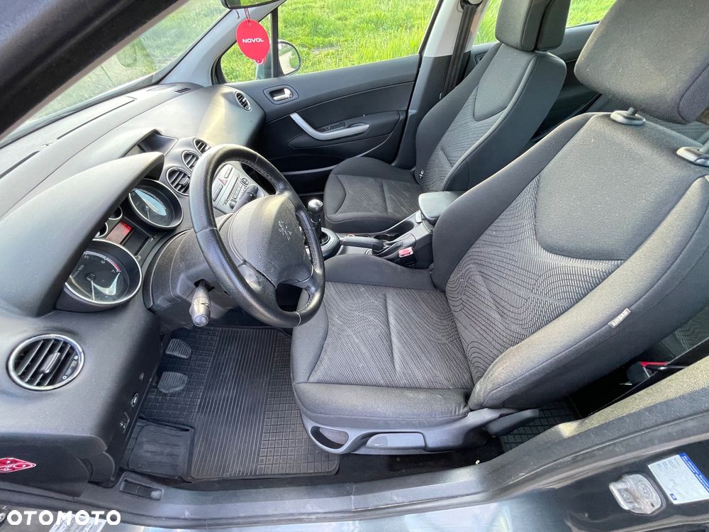 Peugeot 308 1.6 Premium - 13