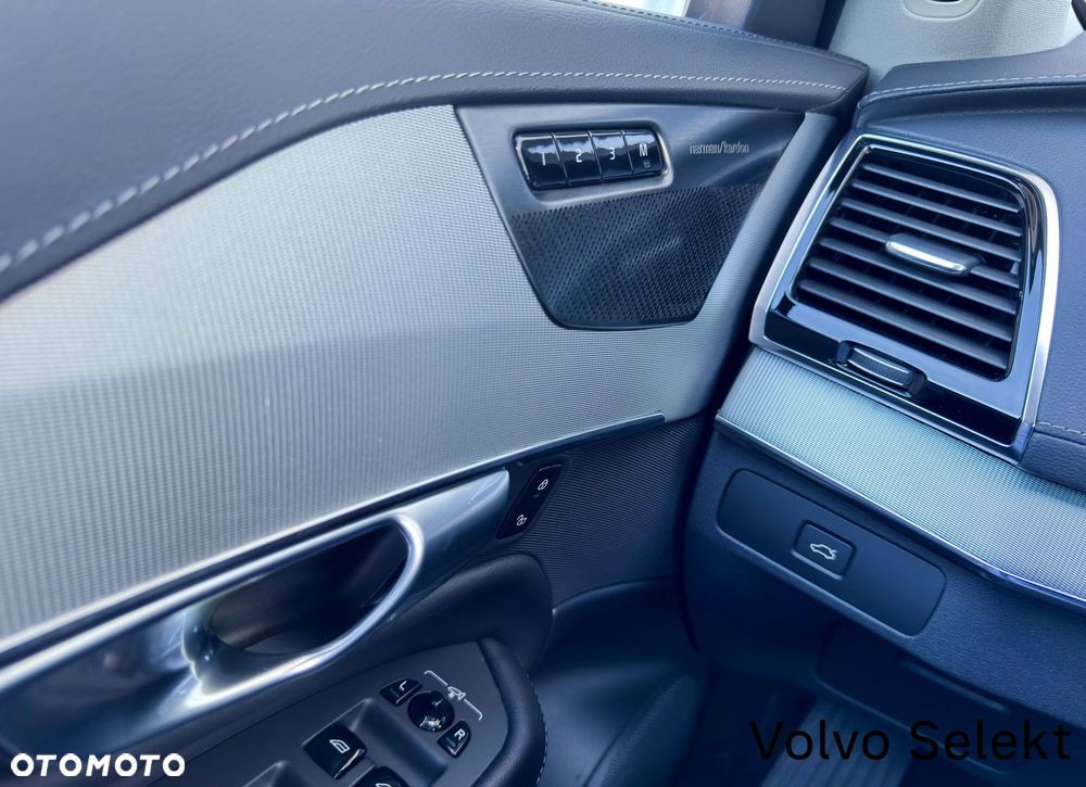 Volvo XC 90 - 25