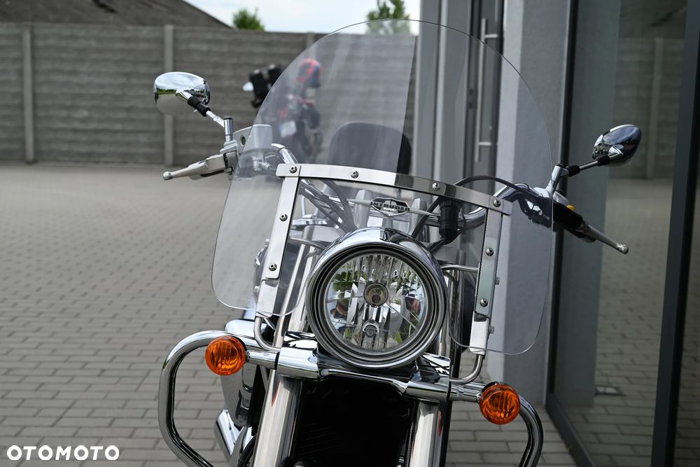 Suzuki Intruder - 39
